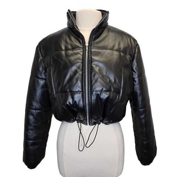 SHEIN Jackets & Blazers - SHEIN Women's L Black Zip Puffer Crop Jacket